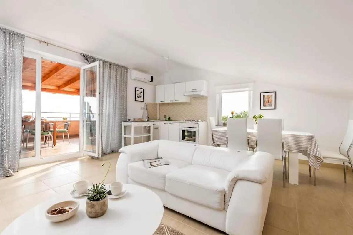 Apartman Julijana 0*, Dramalj Chorvatsko